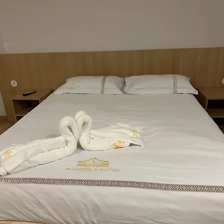 Hostel&suites 888